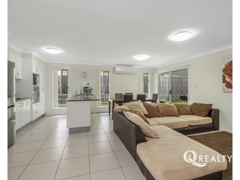 51 Dinnigan Crescent, Durack QLD 4077
