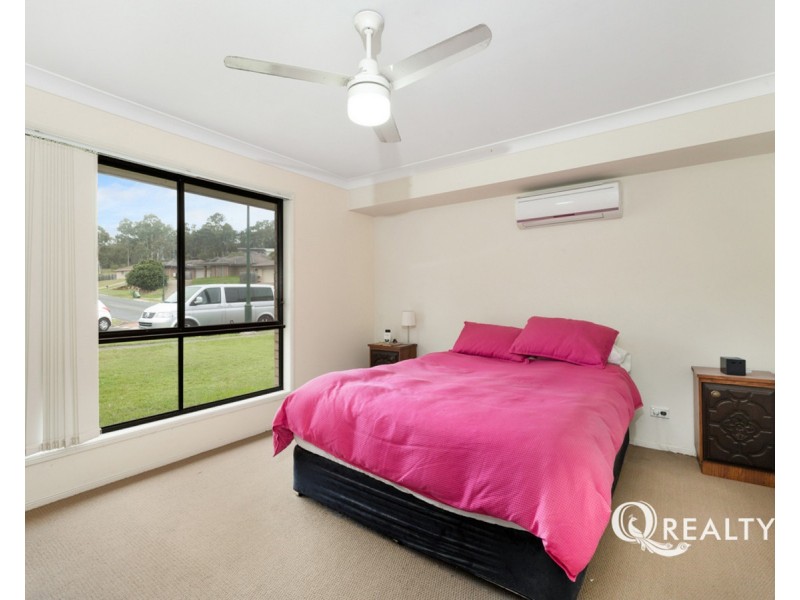 8 Armani Avenue, Wulkuraka QLD 4305