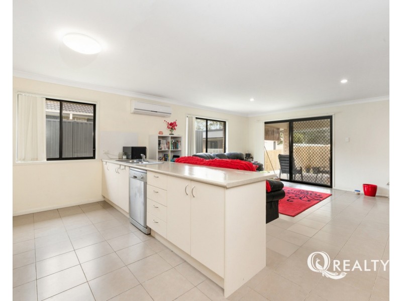8 Armani Avenue, Wulkuraka QLD 4305