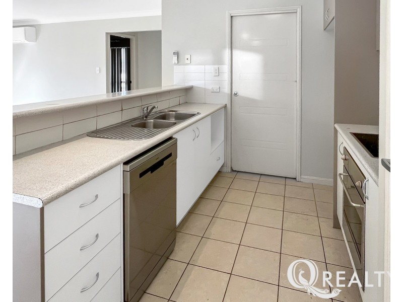 40 Pinelands Street, Loganlea QLD 4131