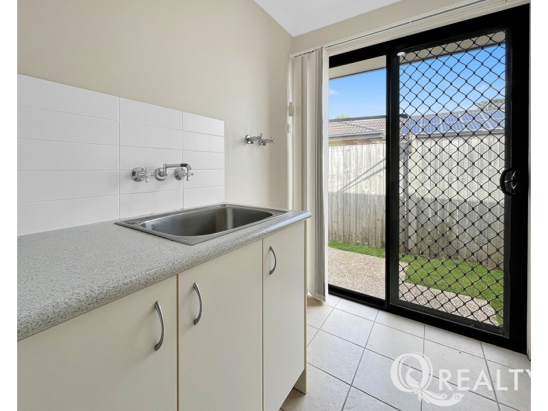 40 Pinelands Street, Loganlea QLD 4131