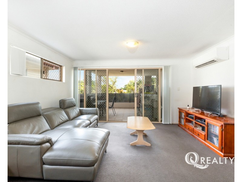 4/269 Nursery Road, Holland Park QLD 4121