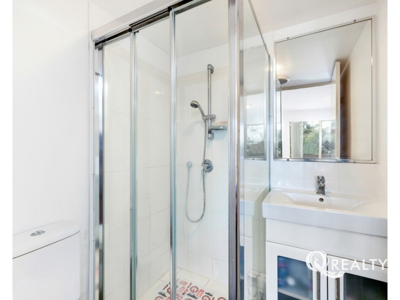 4/269 Nursery Road, Holland Park QLD 4121