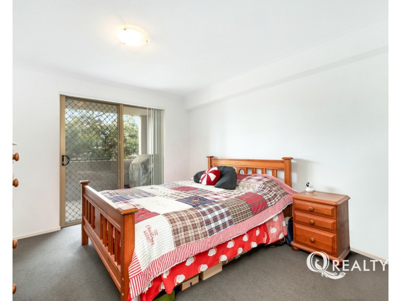 4/269 Nursery Road, Holland Park QLD 4121