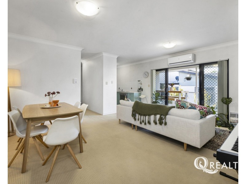 9/147-151 Riding Road, Hawthorne QLD 4171