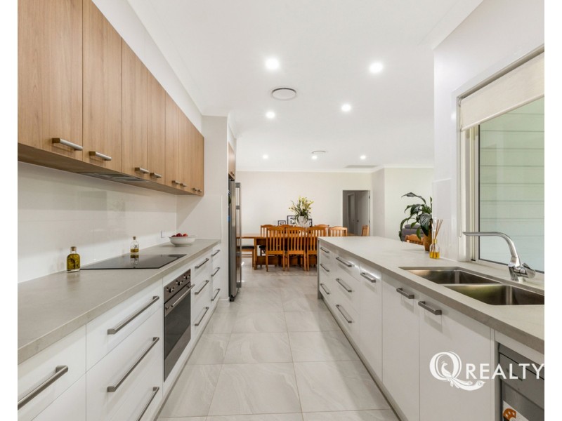 19 Frederick Street, Wellington Point QLD 4160