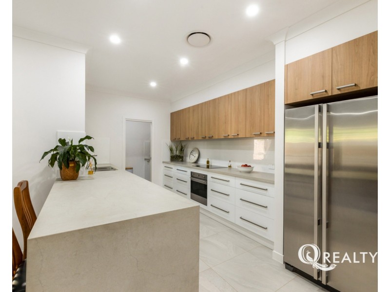 19 Frederick Street, Wellington Point QLD 4160