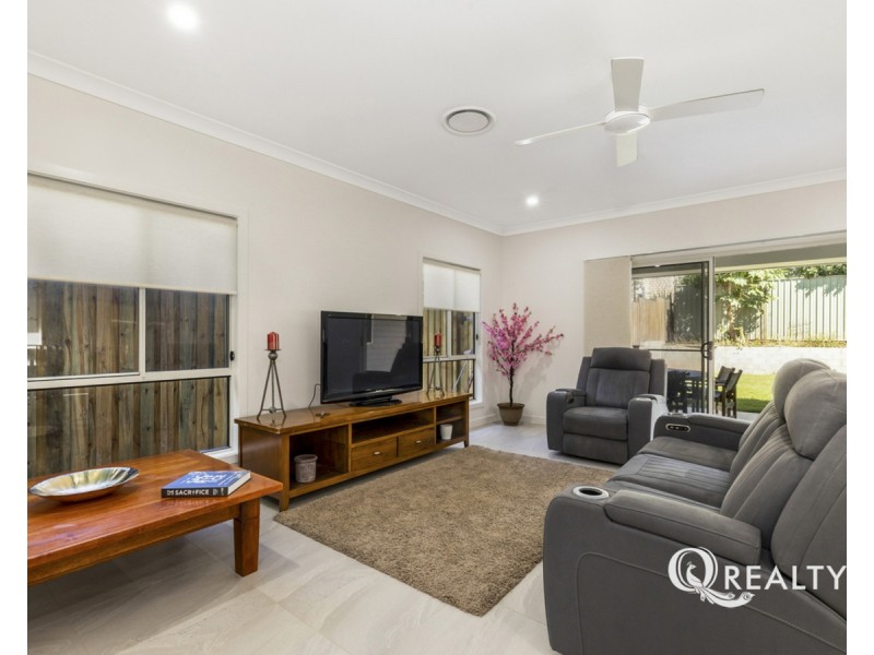 19 Frederick Street, Wellington Point QLD 4160