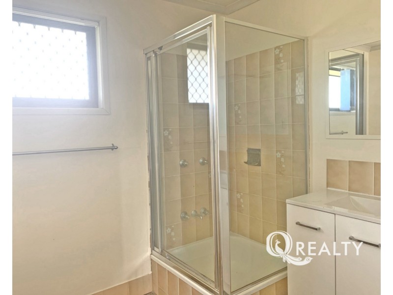 8/2 Heather Street, Logan Central QLD 4114