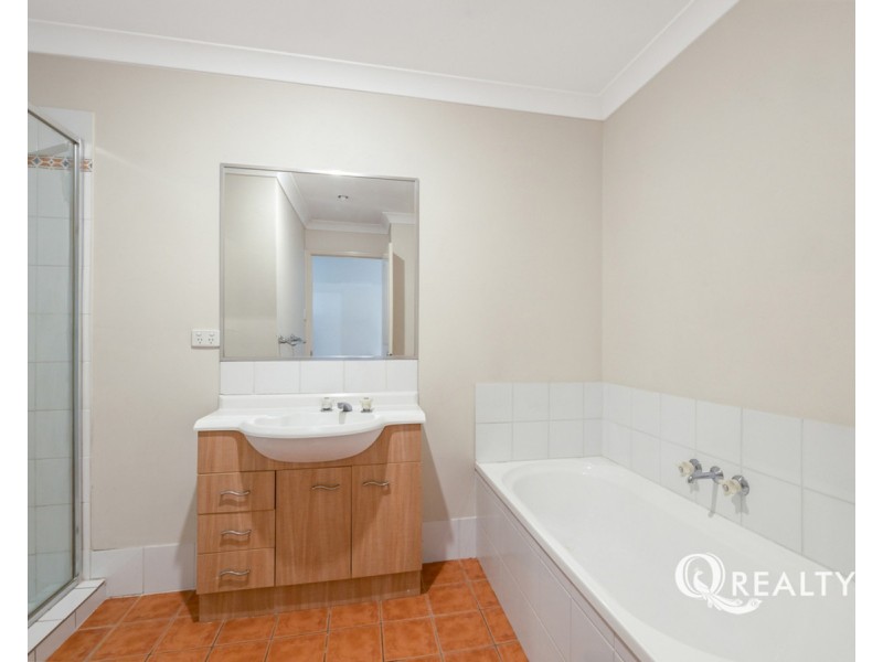 62/13-23 Springfield College Drive, Springfield QLD 4300