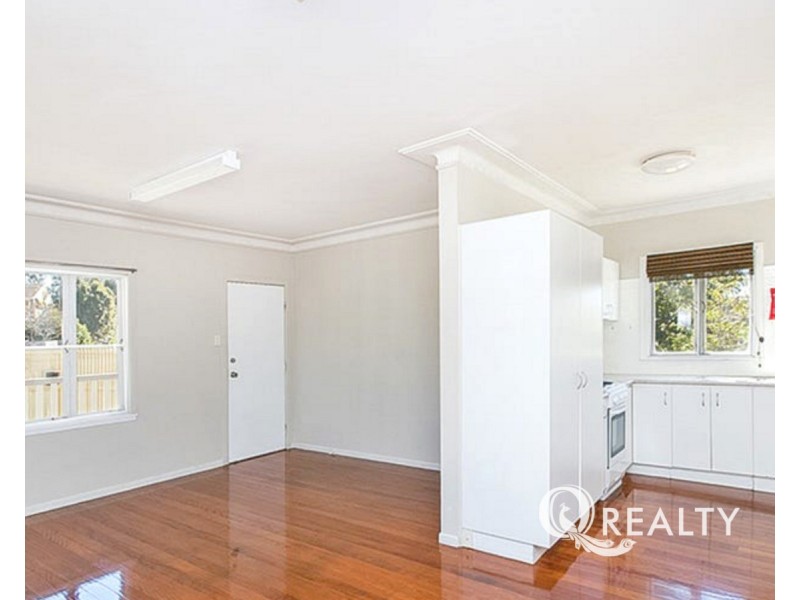 35 Ewing Road, Logan Central QLD 4114