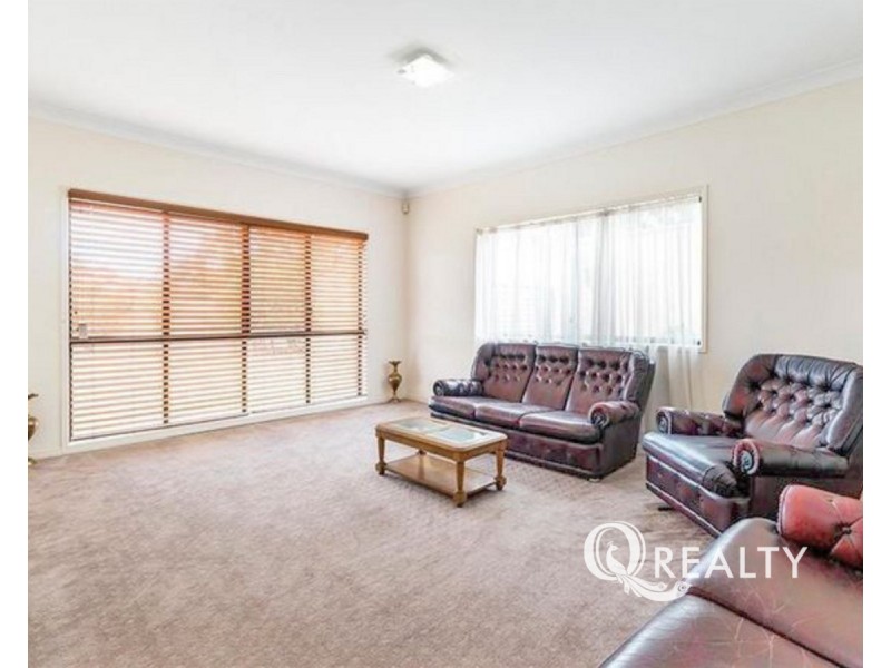 11 Justin Close, Parkinson QLD 4115