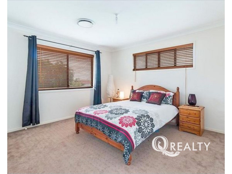 11 Justin Close, Parkinson QLD 4115