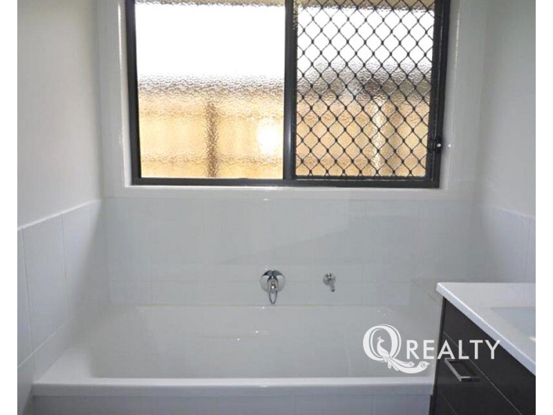 9 Kristy Street, Marsden QLD 4132