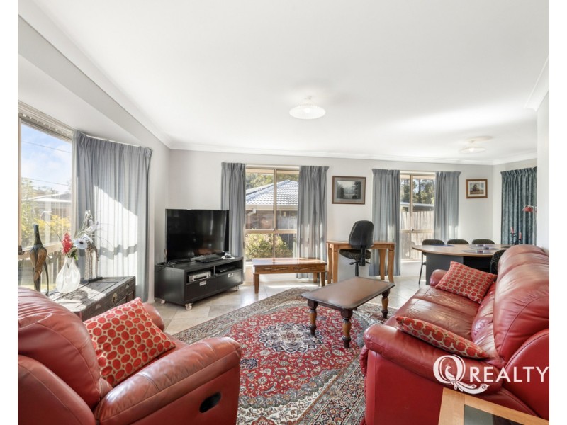 41 Conifer Street, Hillcrest QLD 4118