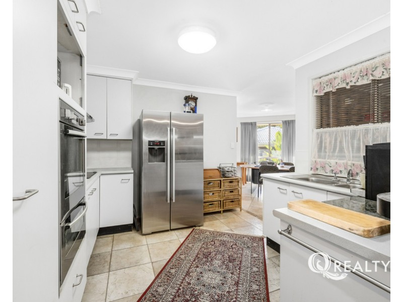 41 Conifer Street, Hillcrest QLD 4118