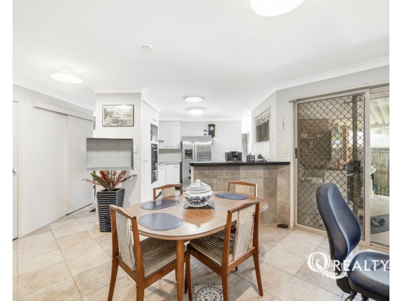 41 Conifer Street, Hillcrest QLD 4118