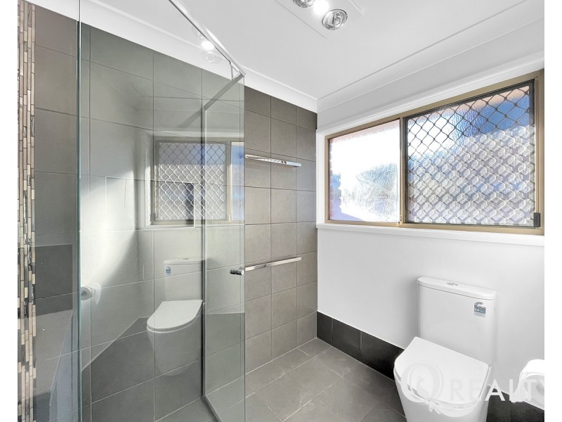 33 Athalie Street, Runcorn QLD 4113