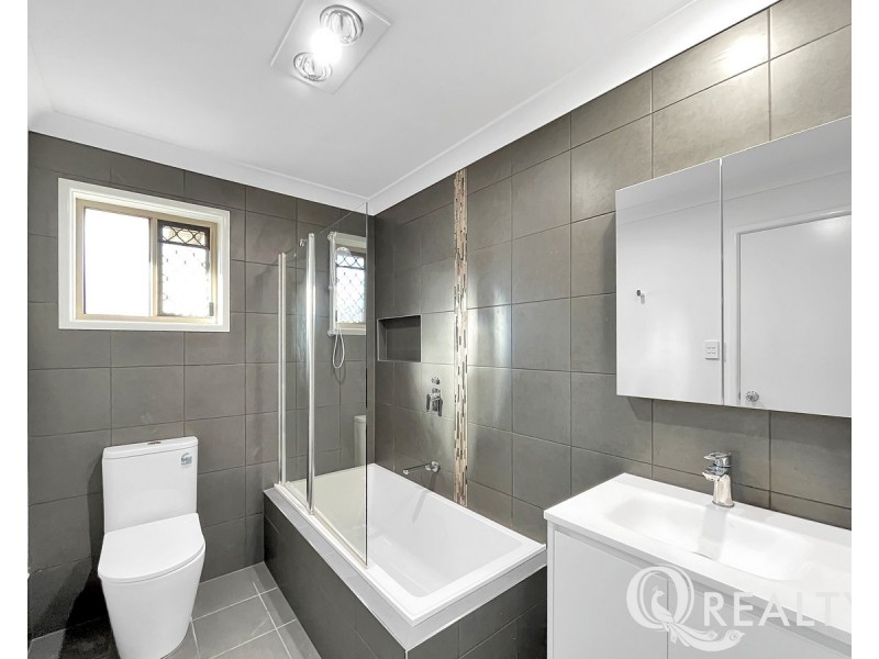 33 Athalie Street, Runcorn QLD 4113