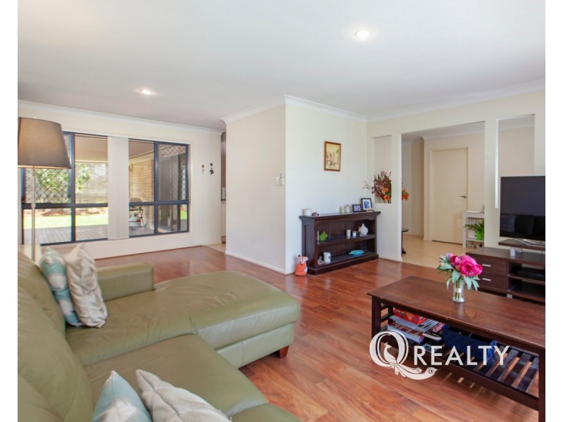 7 Hattah Place, Parkinson QLD 4115