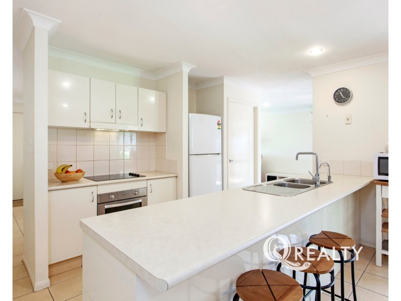 7 Hattah Place, Parkinson QLD 4115