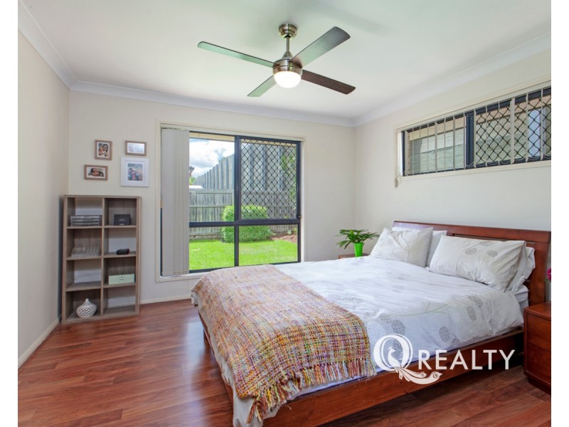 7 Hattah Place, Parkinson QLD 4115
