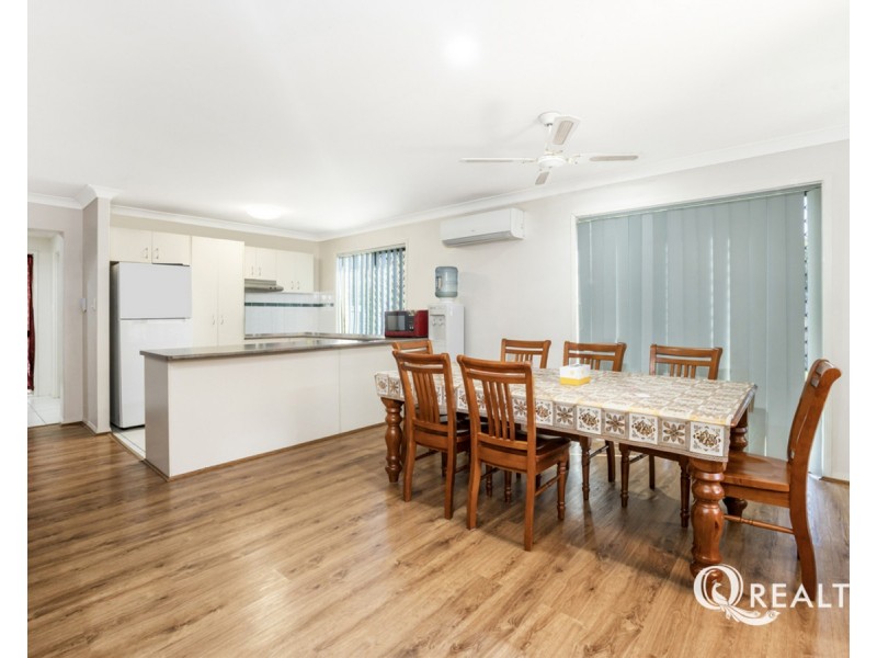 60 Daintree Drive, Parkinson QLD 4115