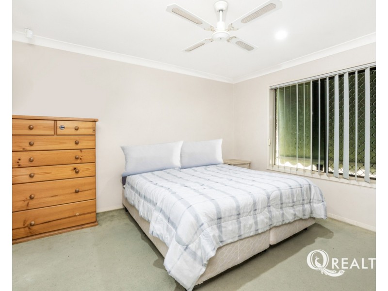 60 Daintree Drive, Parkinson QLD 4115