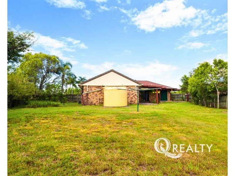 1 Hillview Drive, Hillcrest QLD 4118