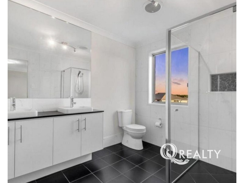 51 Voyager Drive, Kuraby QLD 4112