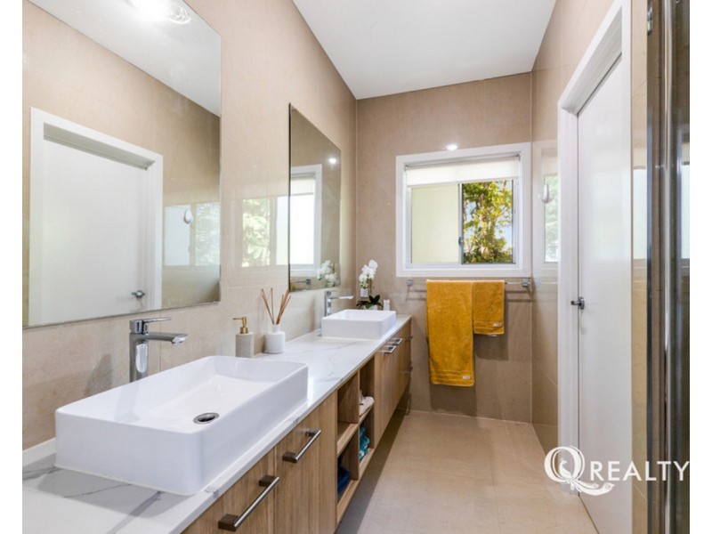 19 Frederick Street, Wellington Point QLD 4160