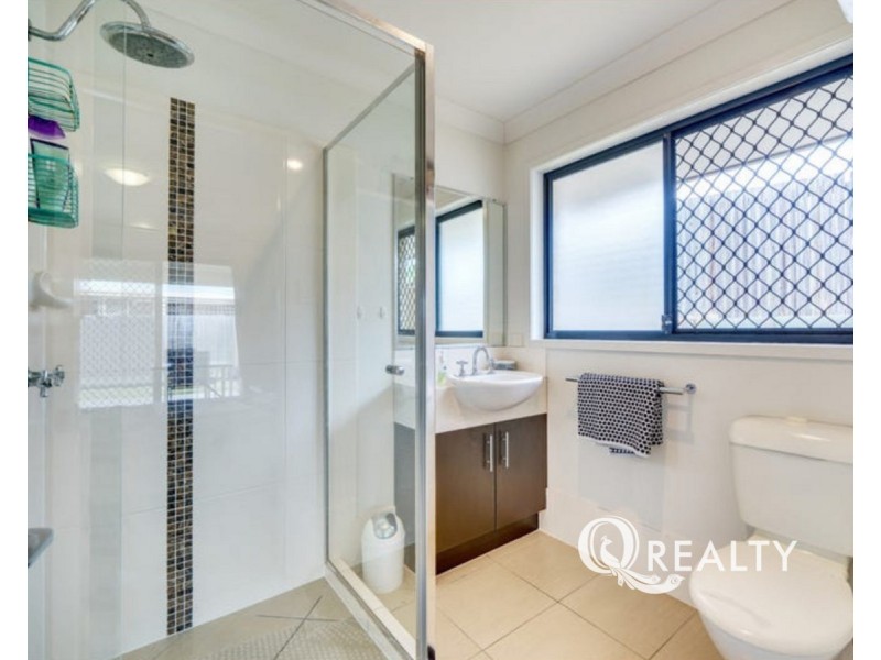 40 Tropical Drive, Forest Lake QLD 4078