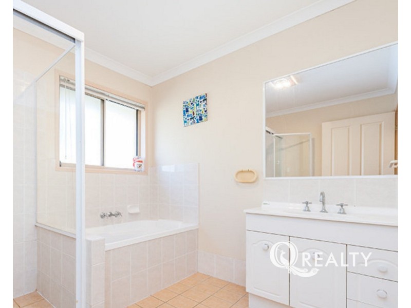 9 Chancellor Circuit, Meadowbrook QLD 4131