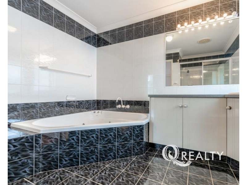 23 Casuarina Crescent, Calamvale QLD 4116