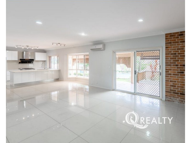 23 Casuarina Crescent, Calamvale QLD 4116