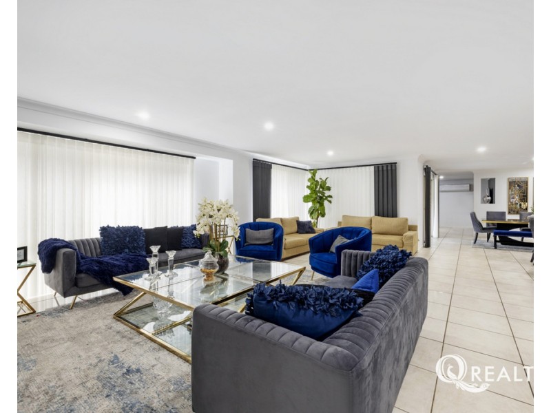 44 Gibraltar Circuit, Parkinson QLD 4115