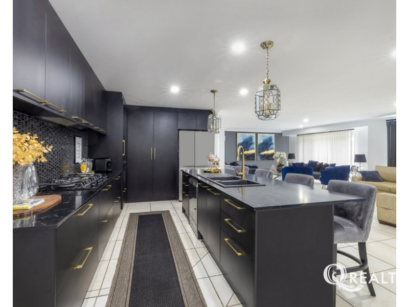 44 Gibraltar Circuit, Parkinson QLD 4115