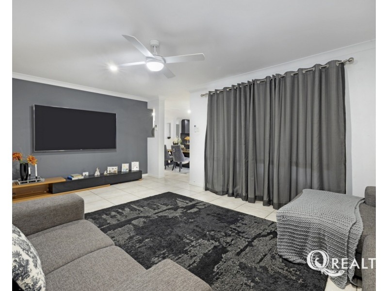 44 Gibraltar Circuit, Parkinson QLD 4115