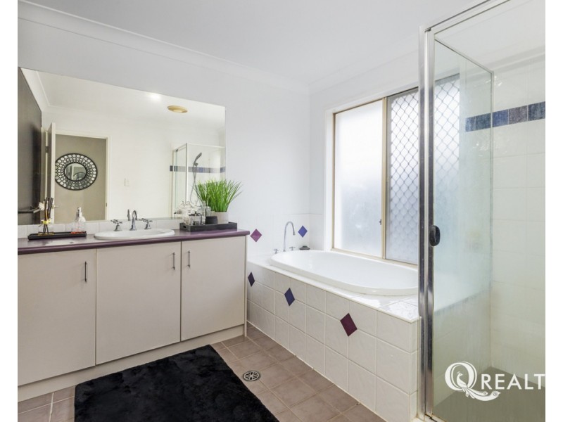 44 Gibraltar Circuit, Parkinson QLD 4115