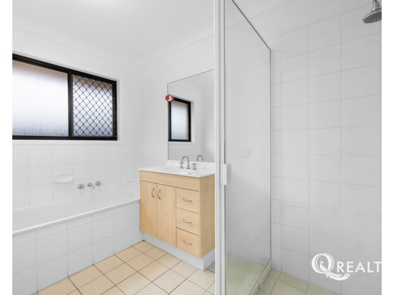 8 Turner Court, Marsden QLD 4132