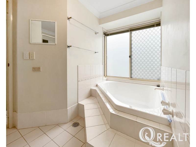 3 Silky Oak Court, Calamvale QLD 4116