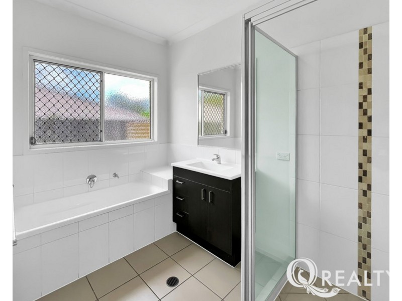23 Dinnigan Crescent, Durack QLD 4077