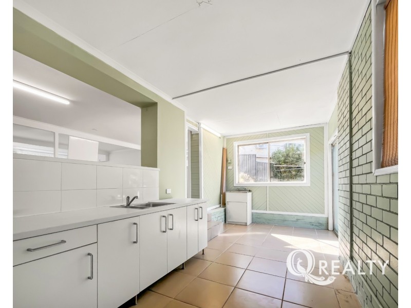 9 Oriole Crescent, Slacks Creek QLD 4127