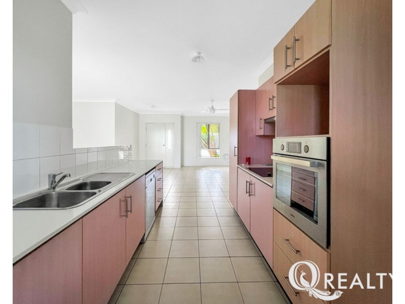 6 Figtree Court, Yamanto QLD 4305