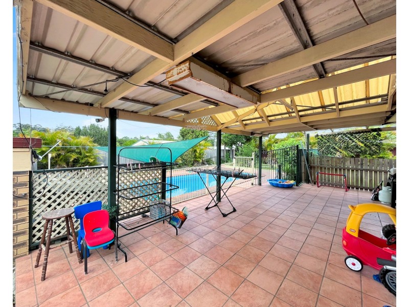 6 Rosewood Street, Daisy Hill QLD 4127