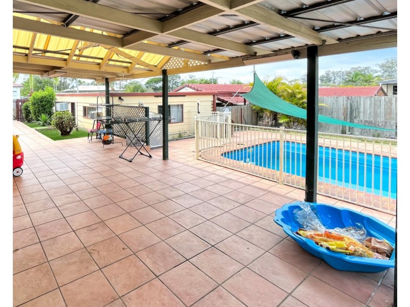 6 Rosewood Street, Daisy Hill QLD 4127