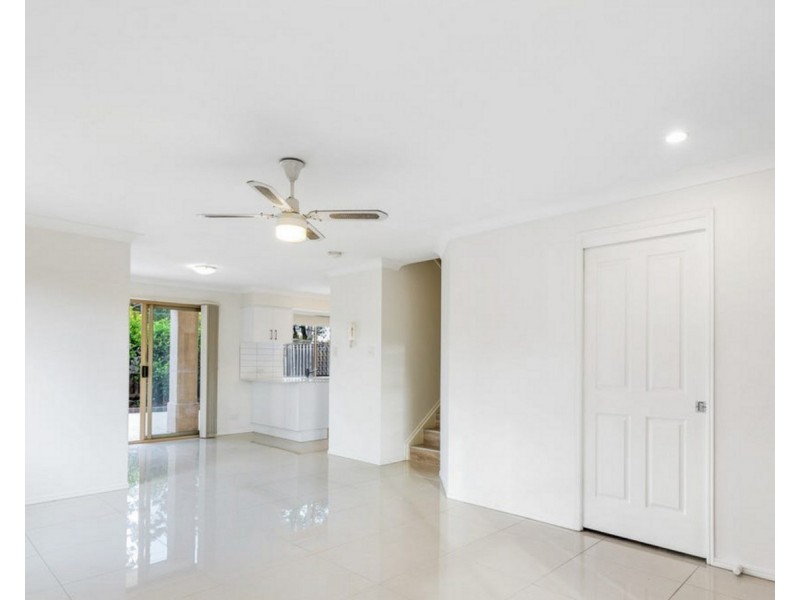 21/20 Young Place, Runcorn QLD 4113