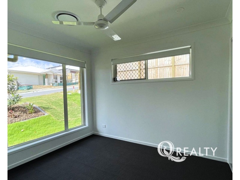 63 Twilight Drive, Spring Mountain QLD 4124