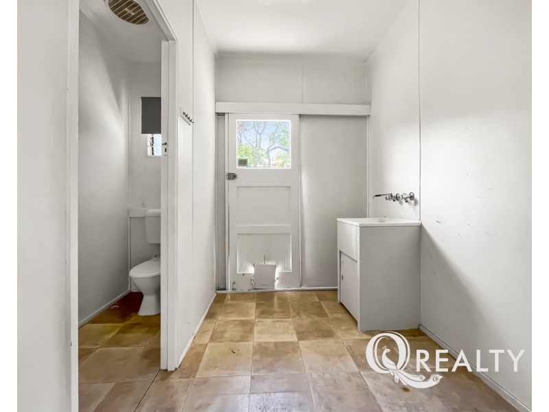 97 Whitehill Road, Eastern Heights QLD 4305