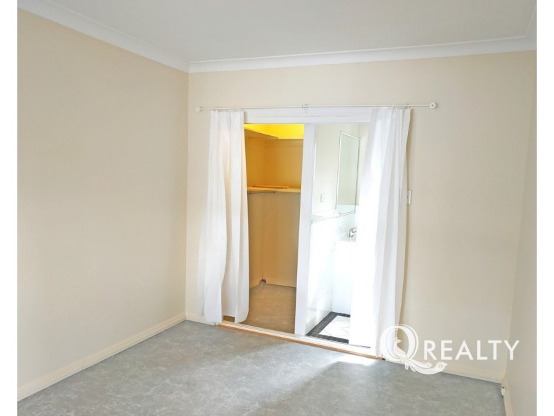 5 Smith Road, Woodridge QLD 4114